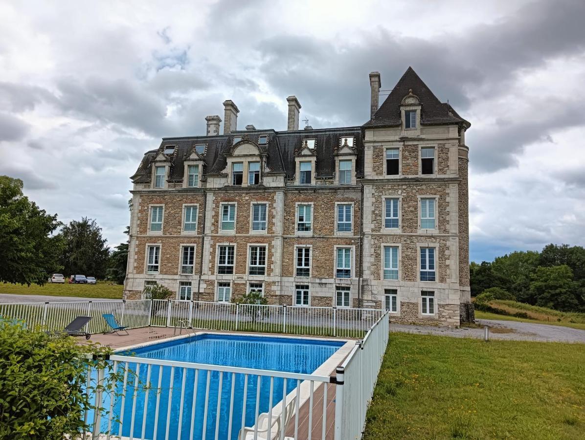 Chatescos - Estudio En Chateau Eksteriør billede