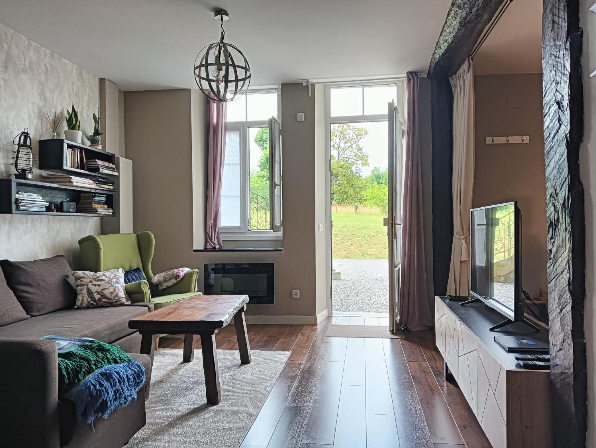 Chatescos - Estudio En Chateau Eksteriør billede